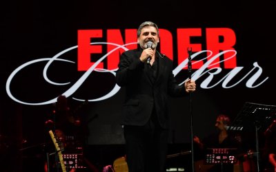 Ender Balkır Türküleriyle Kayısı Festivali’ne Damga Vurdu