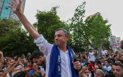 Özgür Özel ve 90 Milletvekili CHP'den Ayrıldı