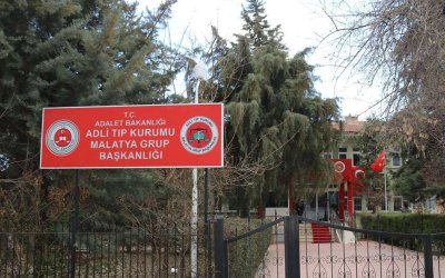 Geri Dönüşüm Fabrikasında Feci İş Kazası: İşçi Pres Makinesine Sıkışarak Hayatını Kaybetti