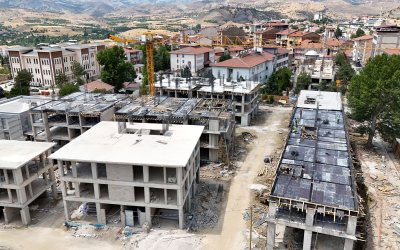 Hekimhan’da Yeni Çarşı Projesinde İnşaatlar Yükselmeye Başladı