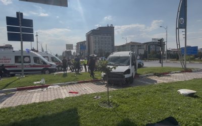 Malatya’da İki Ayrı Kaza: 5 Kişi Yaralandı