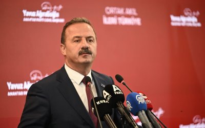 Ağıralioğlu’ndan Sert Tepki: "Ya Referandum Ya Erken Seçim!"