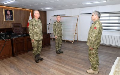 2’nci Ordu Komutanlığında Devir Teslim Töreni