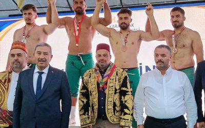 Zengibar’ın Başpehlivanı Feyzullah Aktürk Oldu