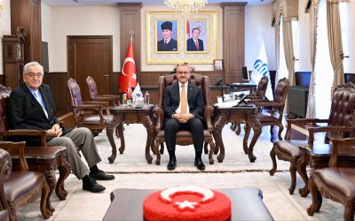 Vali Seddar Yavuz, Eski Başkan H. Cemal Akın’ı Kabul Etti