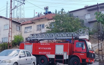 Emekli Öğretmen Evinde Ölü Bulundu