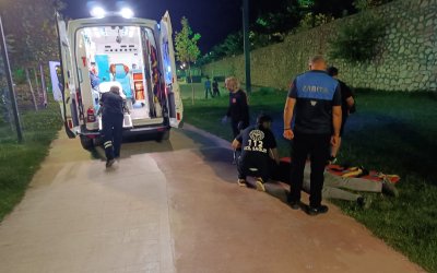 Elektrikli Scooter’dan Düştü, Hastaneye Kaldırıldı