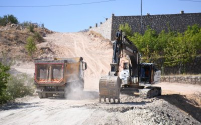Yeşilyurt’ta Ulaşım Yatırımları Hız Kesmeden Sürüyor
