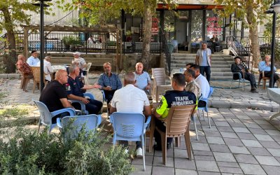 Dilek’te Vatandaşla Kurduğu İletişimle Takdir Topluyor