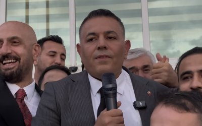 Sadıkoğlu: “Burası Siyaset Meydanı Değil”