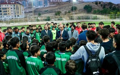 Başkan Geçit’ten Yeşilyurtspor Altyapısına Moral Ziyareti!