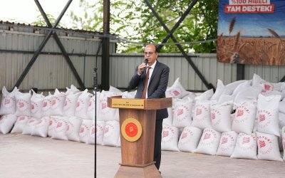 Yeşilyurt’ta Çiftçinin Yem Yükünü Hafifleten Destek