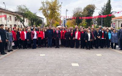 Yeni Parti Malatya İl Başkanı Basri İlhan’dan 103. Yıl Mesajı: "Devlet Kutlamazsa Millet Kendi Göbeğini Keser, Meydanları Doldurur!"