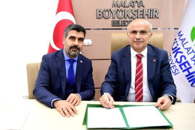 Başkan Er: Emeğin hakkını vermek boynumuzun borcudur