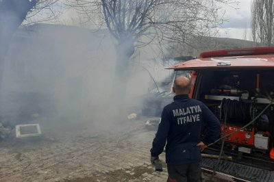 Malatya'da korkutan bahçe yangını