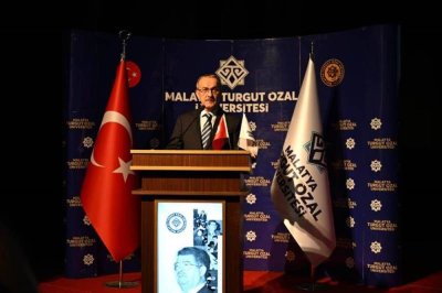 "Türkiye'nin Siyasi ve İktisadi Dönüşümünde Özal” Konferansı düzenlendi