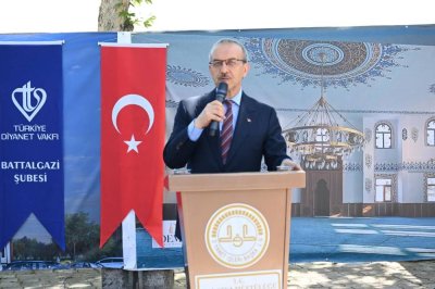 Vali Yavuz: Gazze'de çocuklar dünyanın gözü önünde katledilmektedir