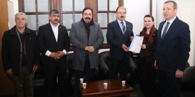 “Yıkık değil, çökmüş bir şehirde yaşamaya ve mücadele etmeye çalışıyoruz”