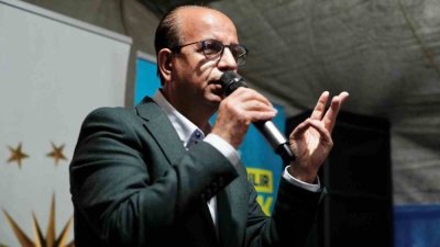 Prof. Dr. Geçit: “Size 2 yıl içinde depremin izleri silinmiş bir Malatya teslim edeceğiz”