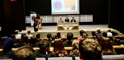 Başkan Geçit, Tecrübelerini Öğrencilerle Paylaştı