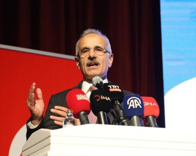 Bakan Uraloğlu, AK Parti Battalgazi İlçe Kongresi'nde konuştu